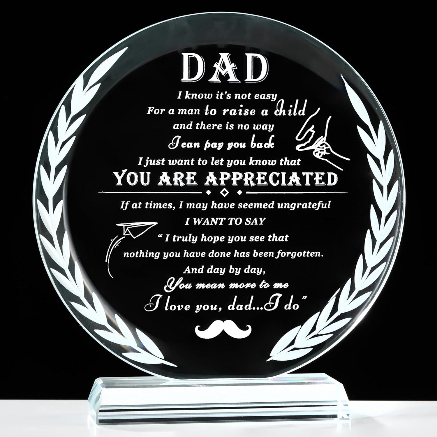 Surprising Gift Insight: Crystal Plaque Keepsake vs. Dad’s Seasonal Joy